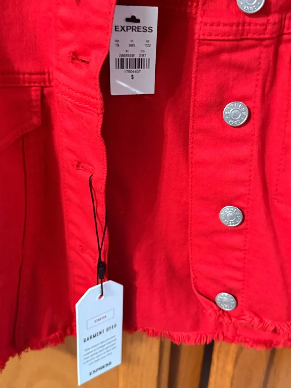 Express Red Cropped Jacket - Picture 4 of 4